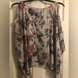 JLo peek-a-boo shoulder top